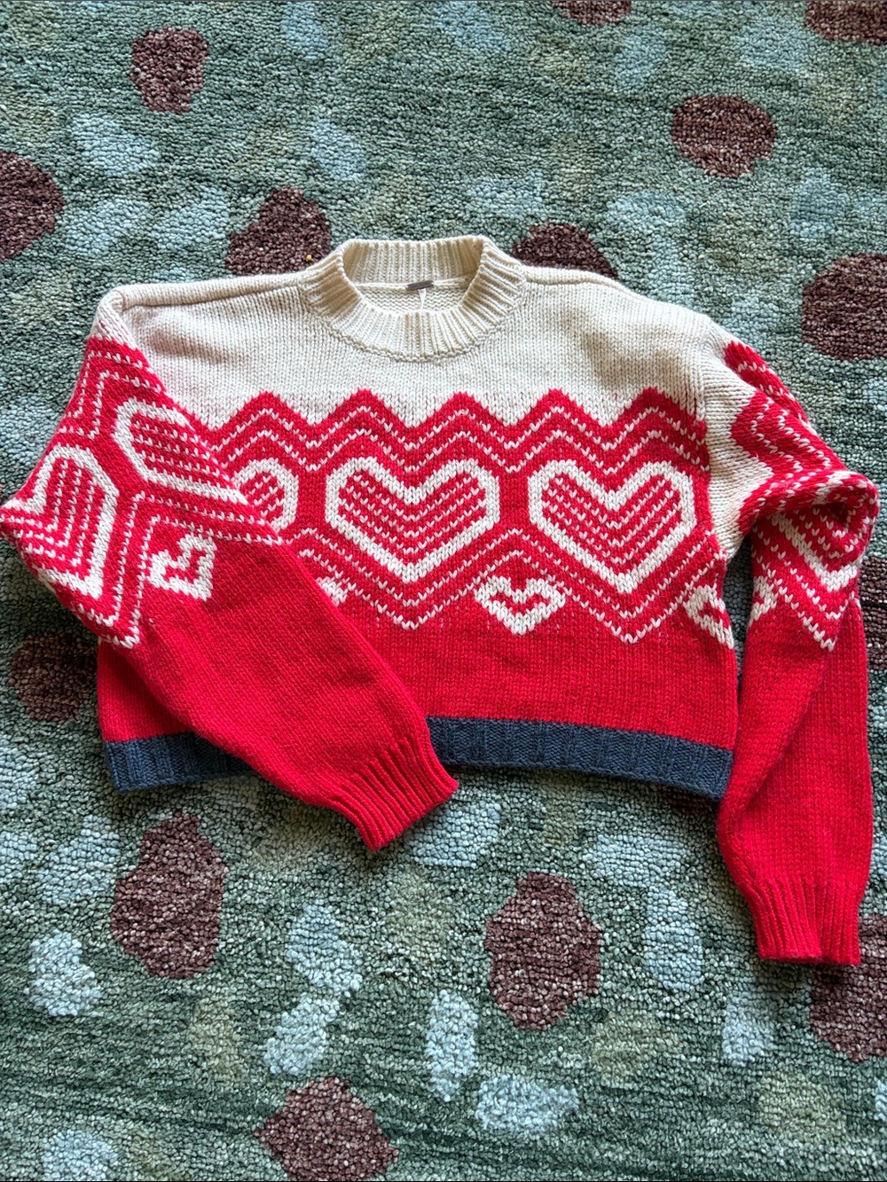 Red and Cream Heart-Pattern Cropped Sweater
